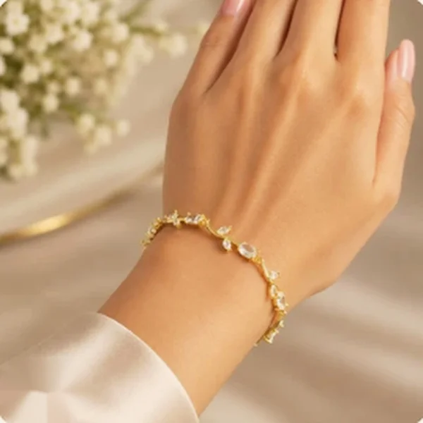 White Tulip Lightweight Gold Bracelet